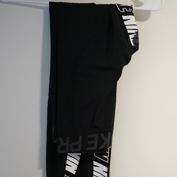 Nike Pro Leggings - Picture 1 of 2